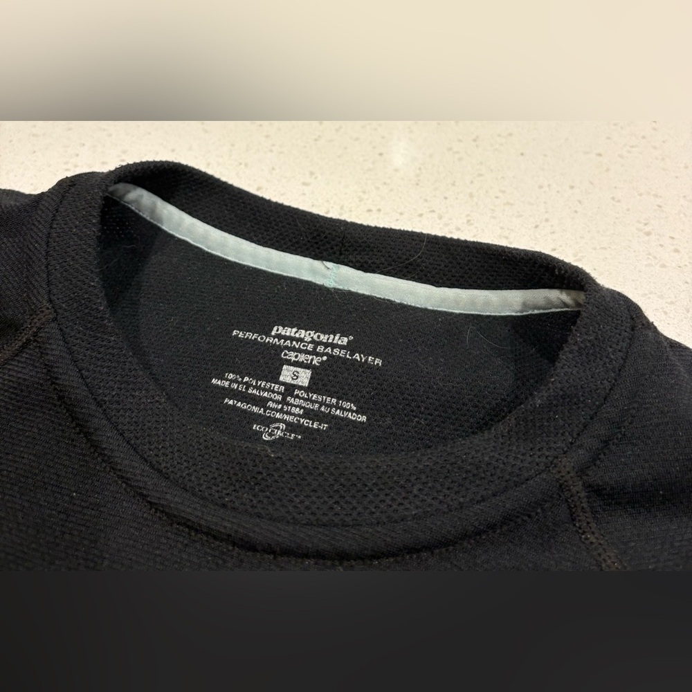 Women’s S Patagonia Capilene Baselayer - Picture 2 of 3